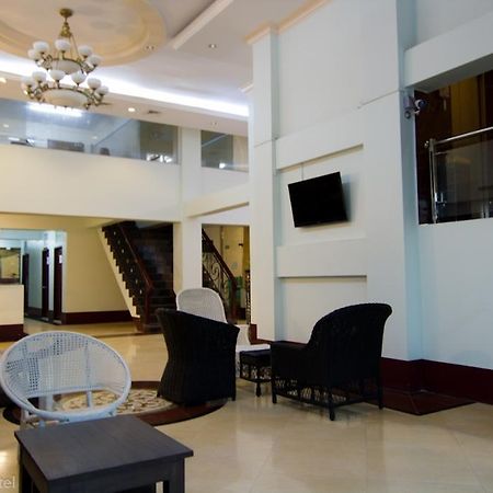 Millennium Hotel Rangoon Buitenkant foto
