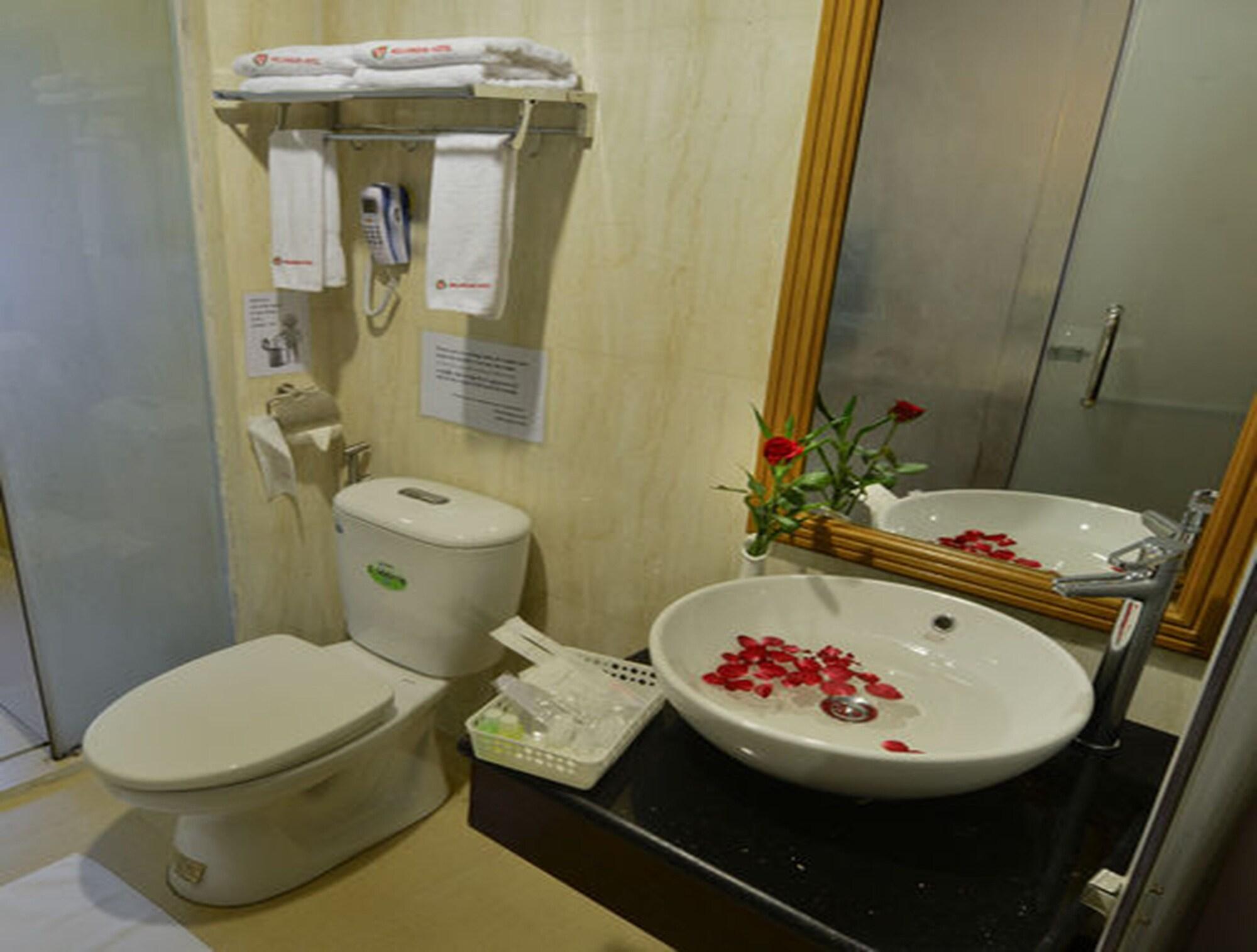 Millennium Hotel Rangoon Buitenkant foto