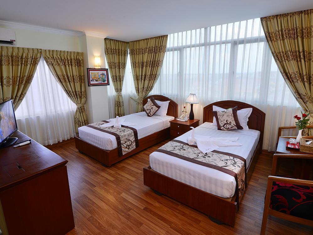 Millennium Hotel Rangoon Buitenkant foto